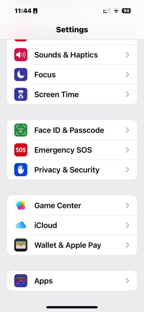 Settings App on iPhone, showing FaceID and Passcode as well as Screen Time
