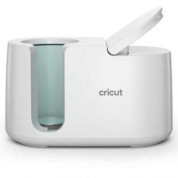 The Cricut mug press