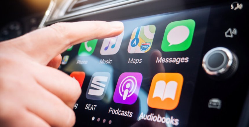 Image of CarPlay on a vehicle dashboard