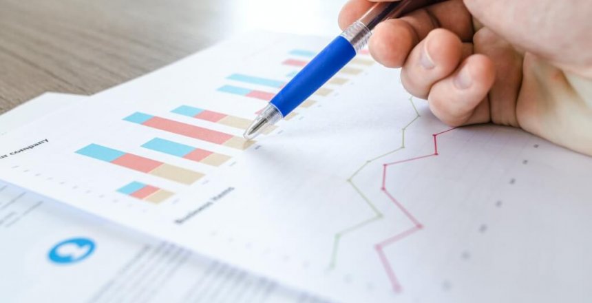chart close up data desk